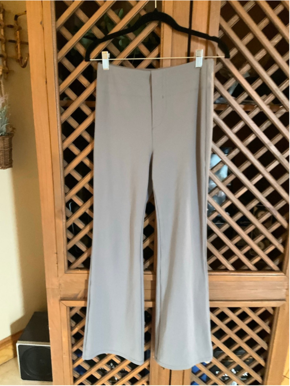 NWT Halara High Waisted Flare Leggings Gray Yoga Pants Activewear Small Petite